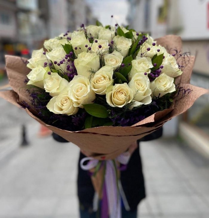 41 ADET BEYAZ GÜL BUKETİ