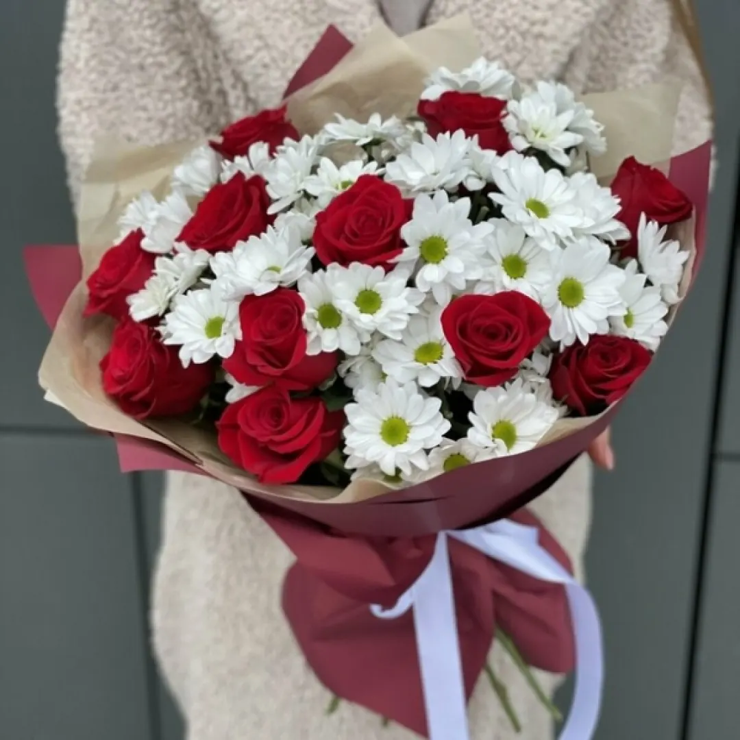 Gül ve papatyalar