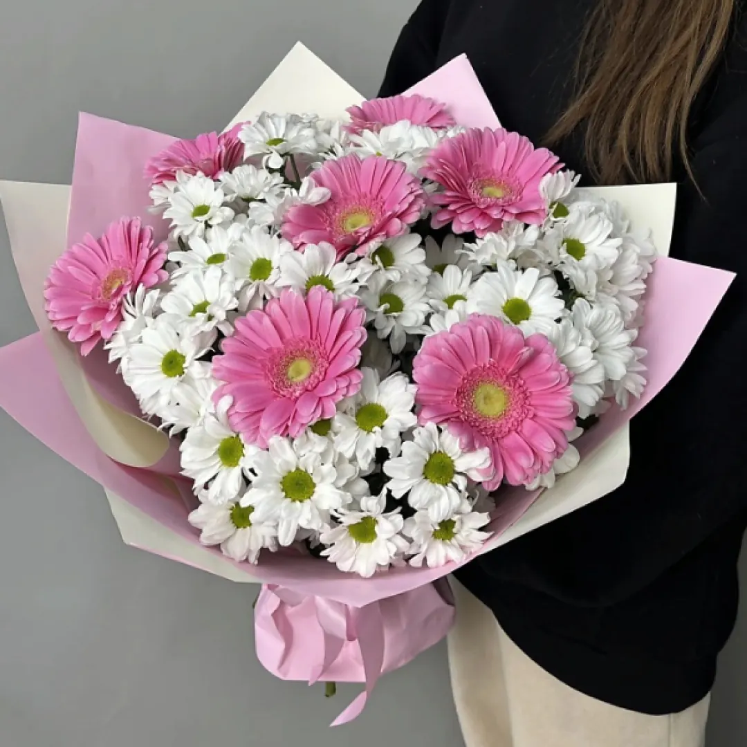 Pembe Gerbera ve Papatya buketi